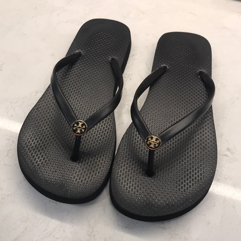 Tory Burch Thin Black Flip Flops sandals 6.5